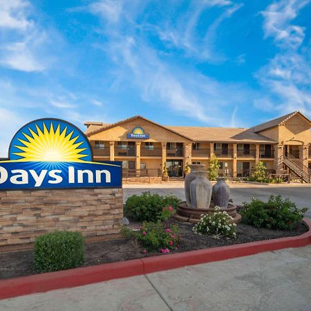 Days Inn By Wyndham Galt - Elk Grove South Eksteriør billede